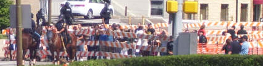 Omaha Sep 1 2007 Closeup of anti-Nazi opponents 